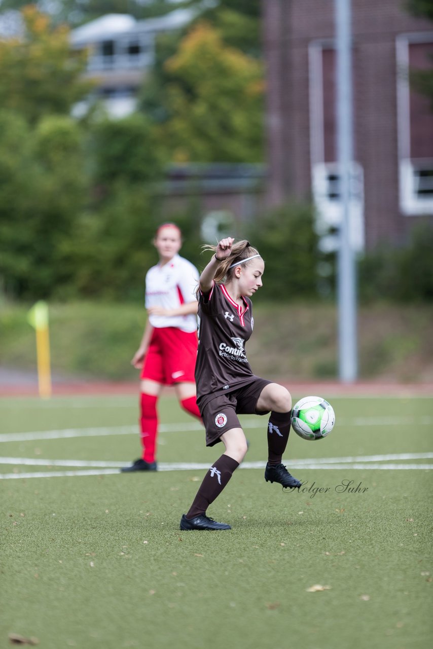 Bild 210 - wBJ Walddoerfer - St. Pauli : Ergebnis: 6:0